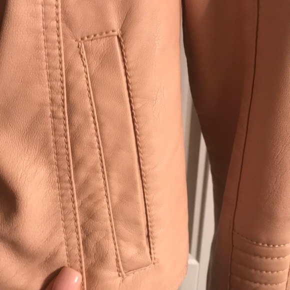 Jacket - Picture 5 of 7